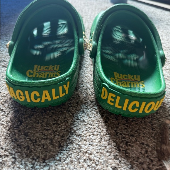 NWOT Crocs Limited Edition Lucky Charms Crocs Women’s 9 - Picture 2 of 6